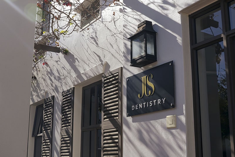 Contact Dr JJ Serfontein | Durbanville